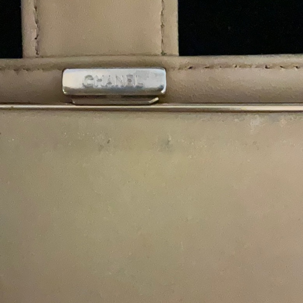 Chanel Beige Leather Wallet - Picture 5 of 16